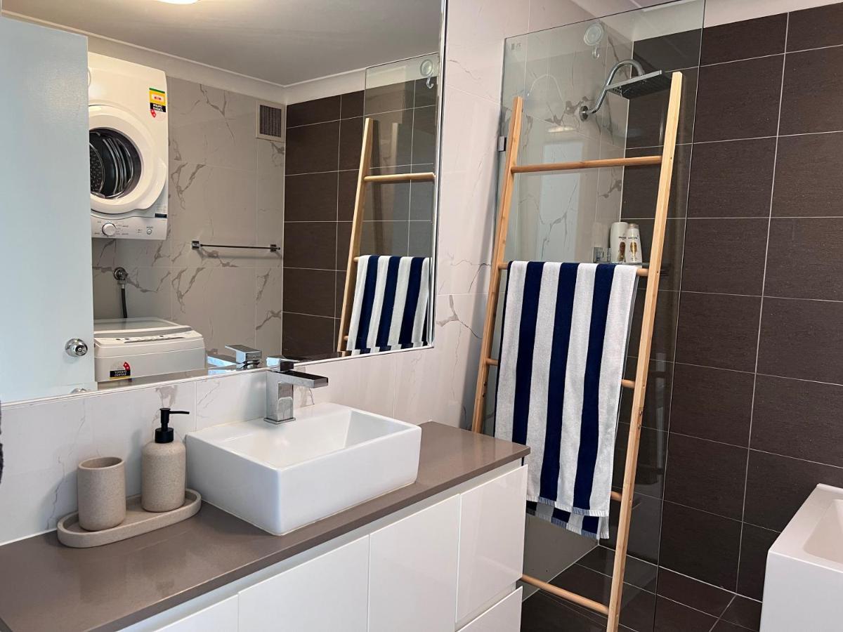 Aparthotel Surfers Del Rey à Gold Coast Extérieur photo