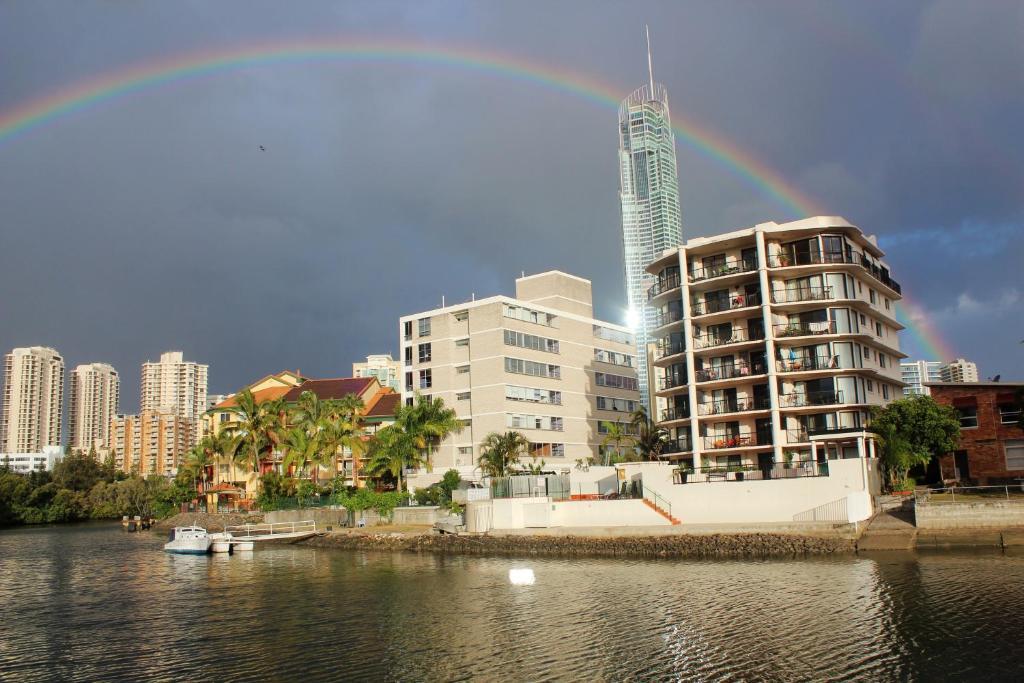 Aparthotel Surfers Del Rey à Gold Coast Extérieur photo