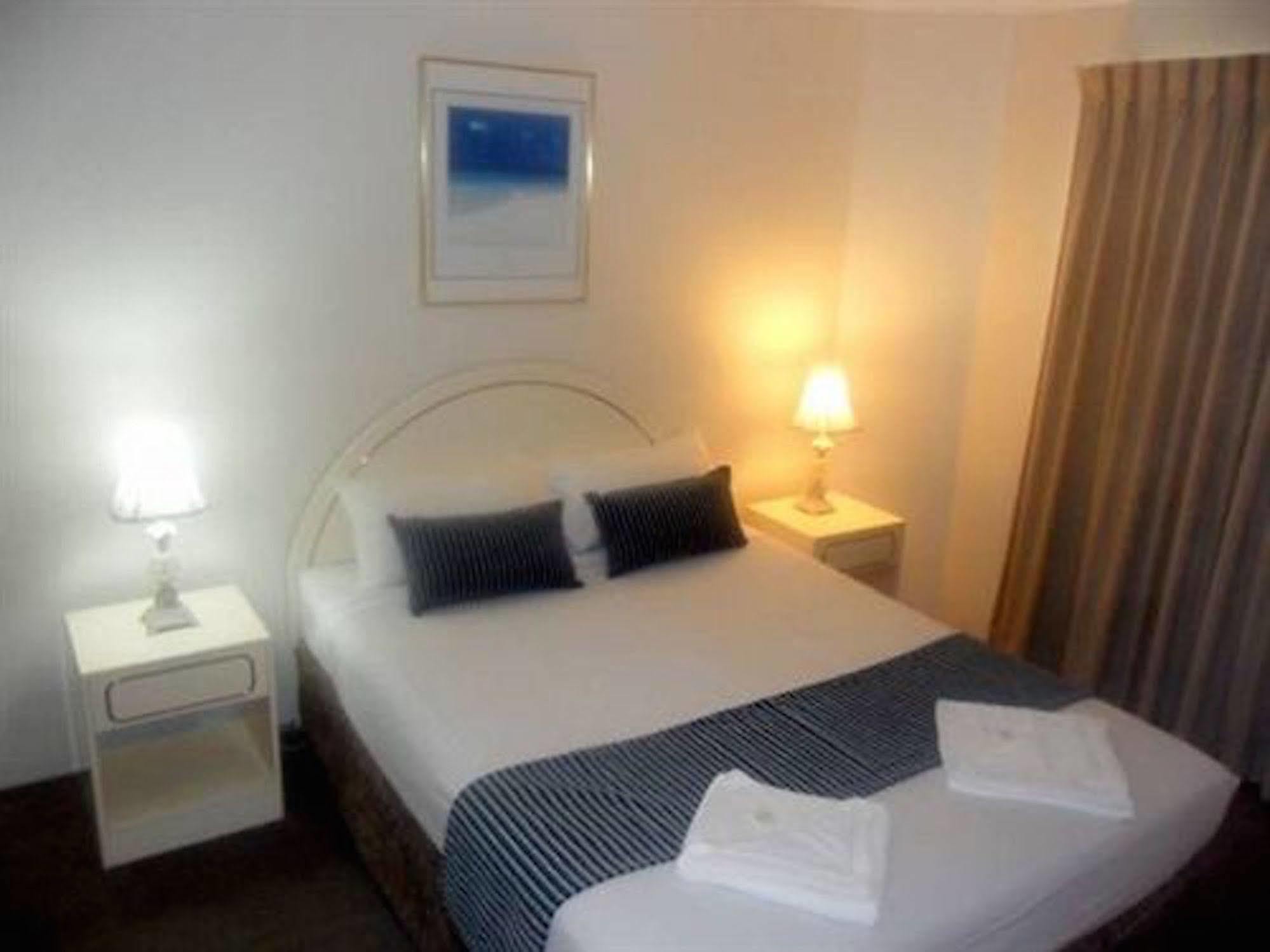 Aparthotel Surfers Del Rey à Gold Coast Extérieur photo